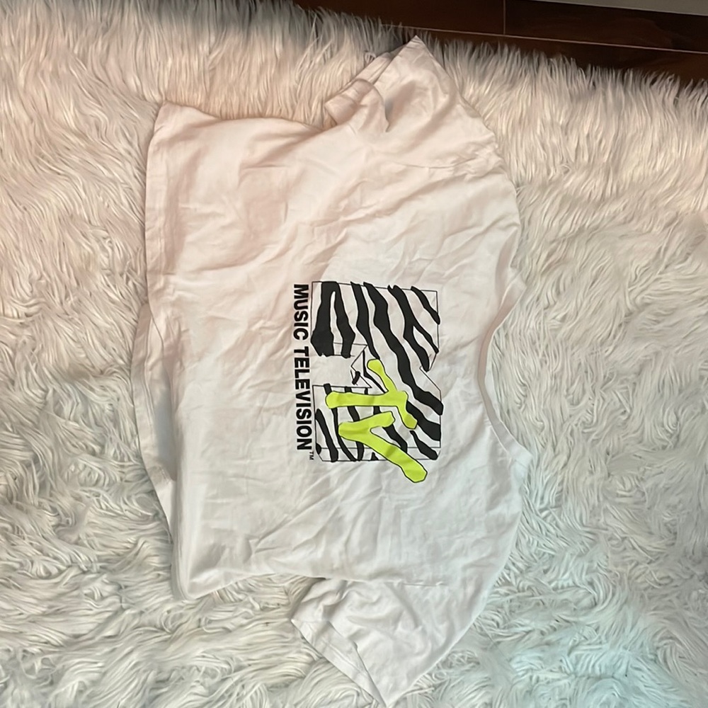 Cropped white shirt MTV zebra print